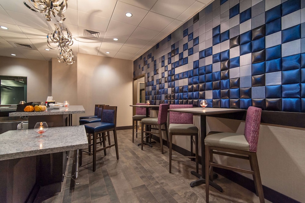 Hampton Inn Norwich - photo 66