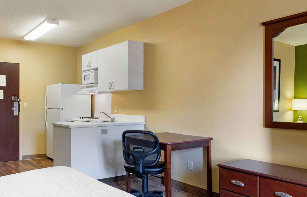 Extended Stay America Suites Savannah Midtown - photo 14