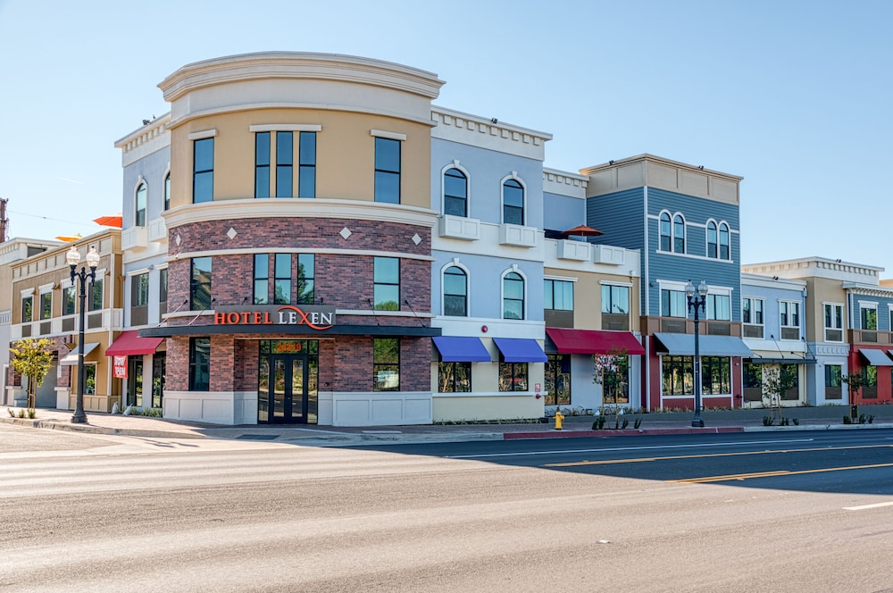 Hotel Lexen Newhall - photo 2