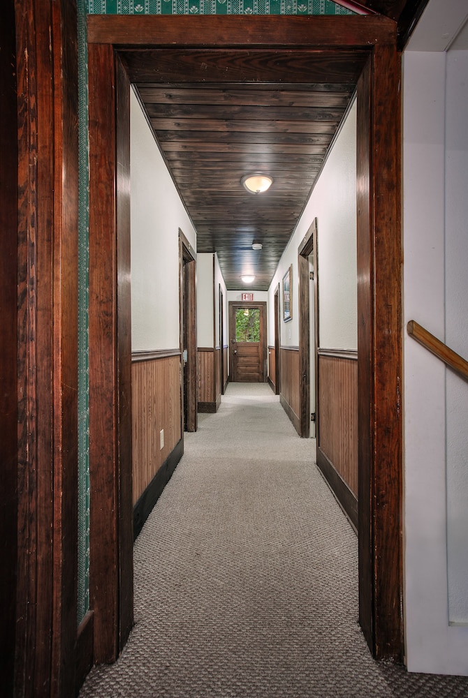 Birchcliff Resort - photo 62