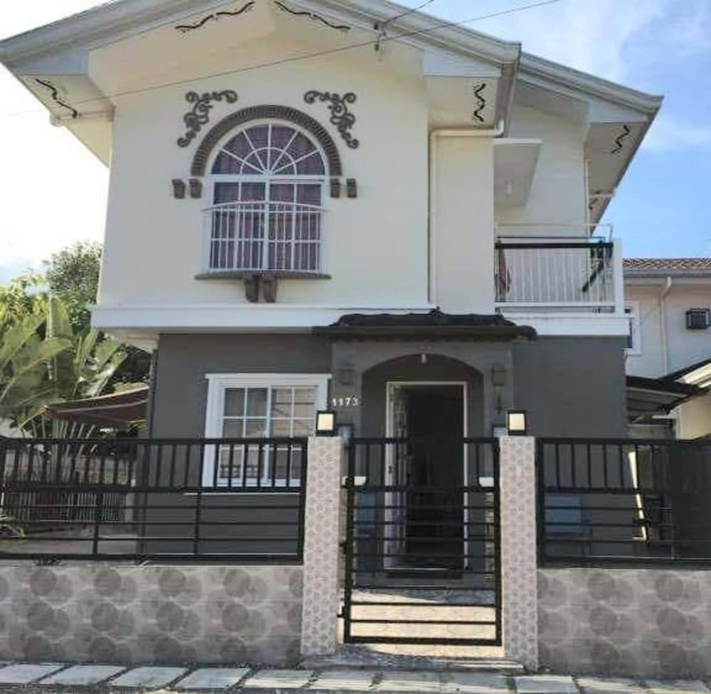 Kate Residence House — 4-Star Luxury Hotel in Dao, Philippines