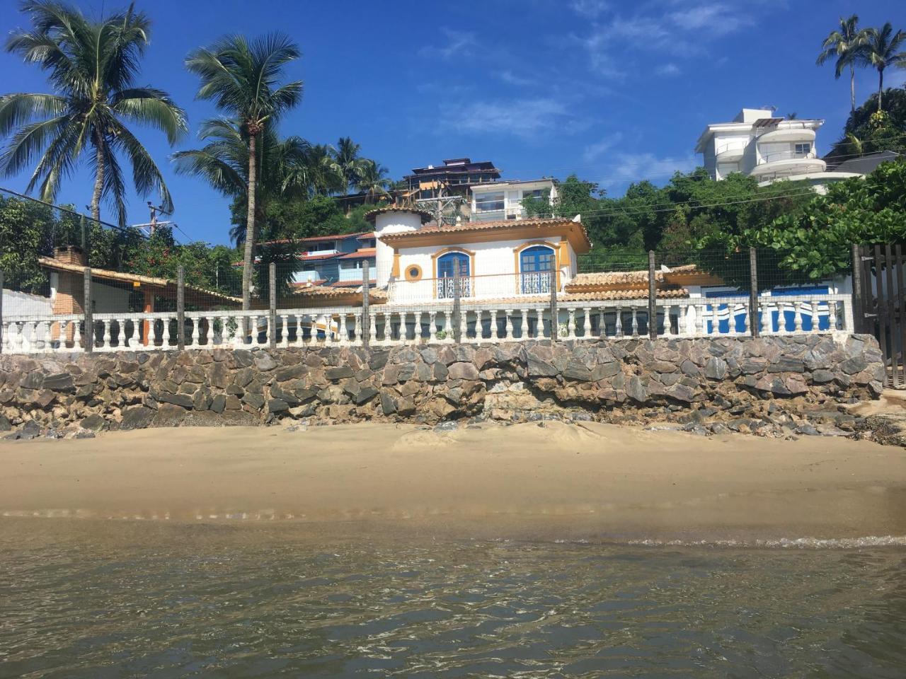 Casa Espetacular Na Beira Do Mar. — 4-Star Luxury Hotel in Sao Sebastiao, Brasil