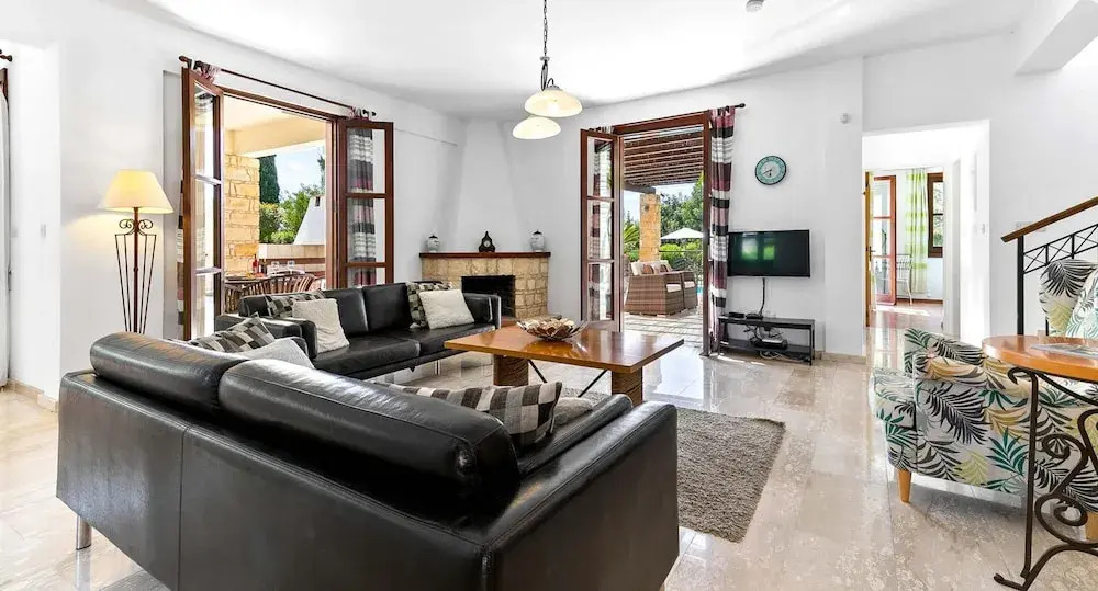 Villa 67 Tala In Kouklia
