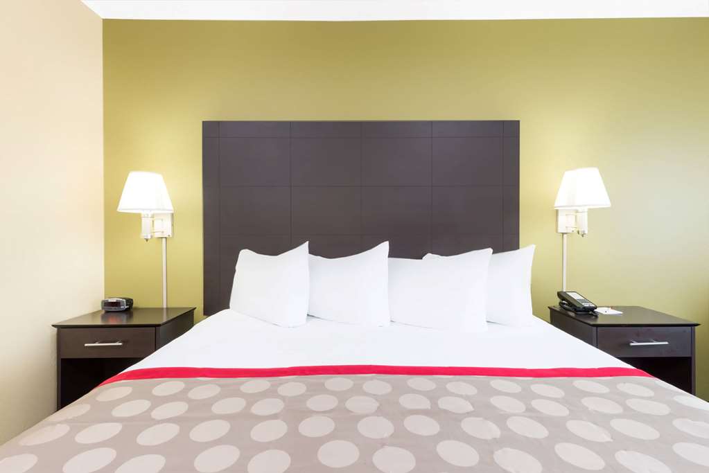 Ramada by Wyndham Vandalia - photo 16