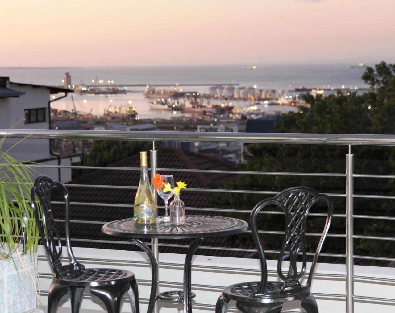 Harbour View Guest Suite — 4-Star Luxury Hotel in Cape Town, South Africa