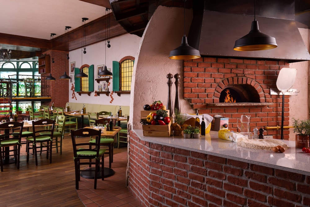 מזון ומשקאות