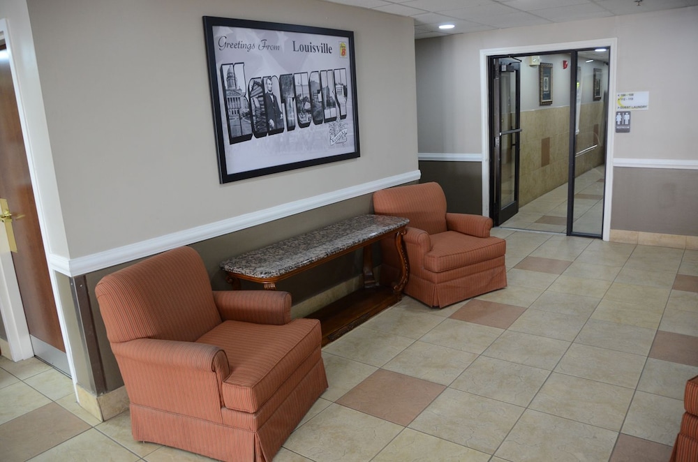 Super 8 by Wyndham Louisville Expo Center - photo 5