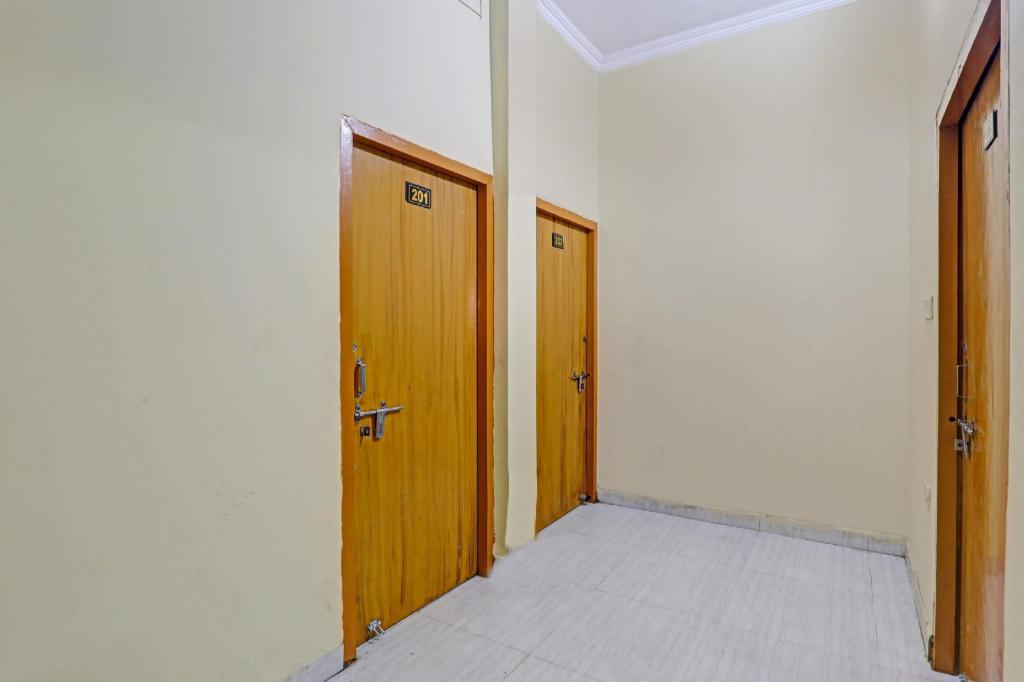 Super Hotel O New A V Hospitality in Lucknow, India