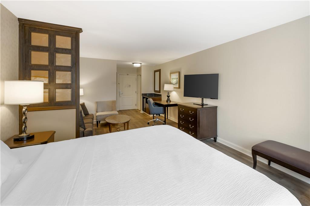 Best Western Plus Vineyard Inn & Suites - photo 32