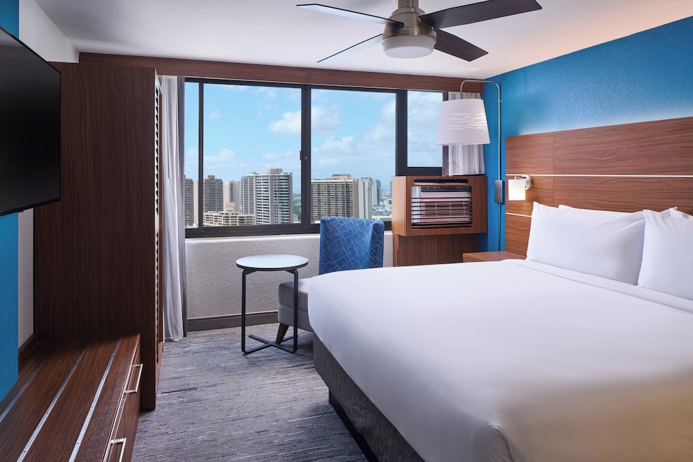 Holiday Inn Express Waikiki by IHG - photo 15