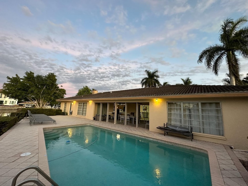 Villa Marco Island - featured photo