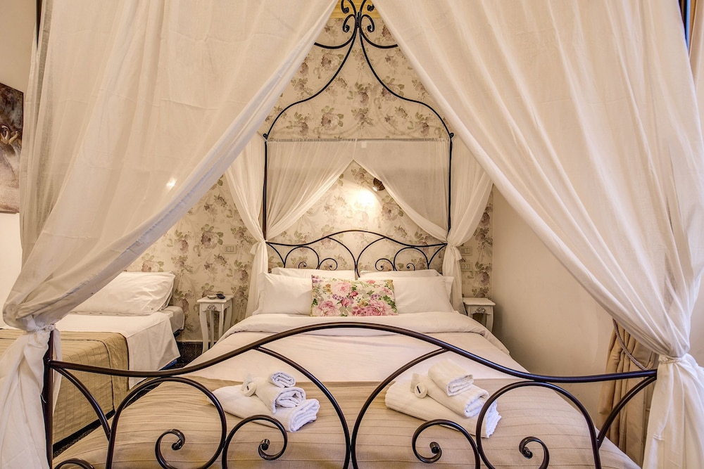 Bbdelux Colosseo12 - carbon neutral hotel in Rome