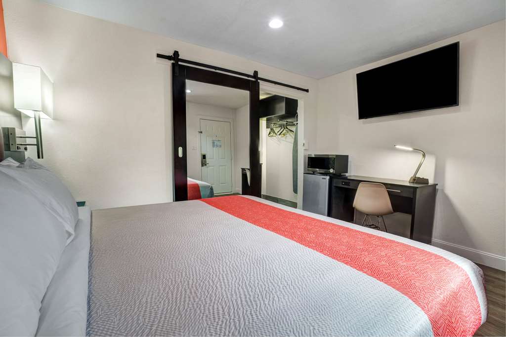 Motel 6 Bellville OH Mid Ohio - photo 9