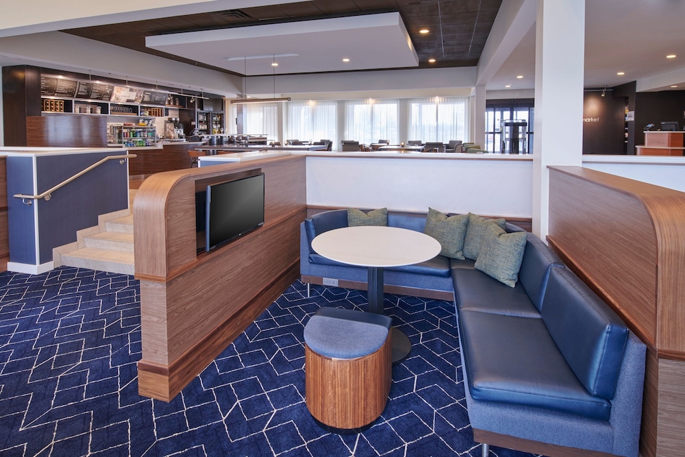 Courtyard by Marriott Detroit Livonia - photo 6