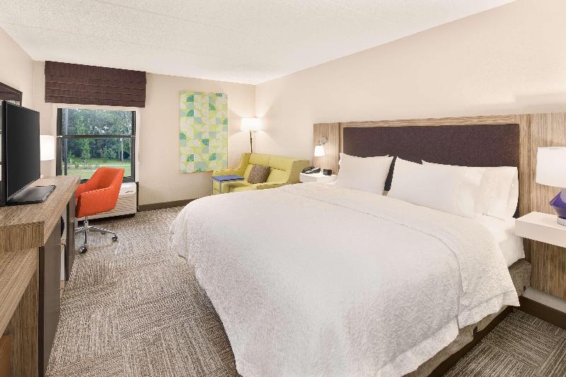Hampton Inn Lagrange near Callaway Gardens - photo 10