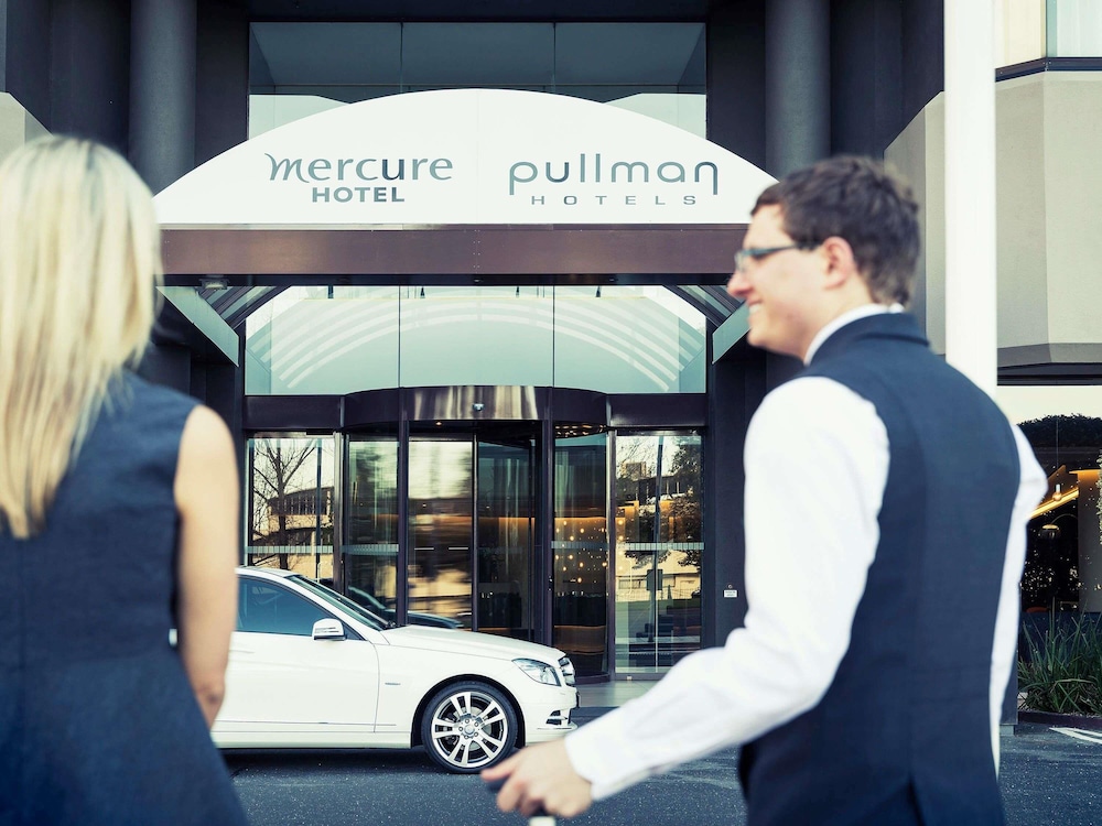 Mercure Melbourne Albert Park — 4-Star Luxury Hotel in Melbourne, Australia