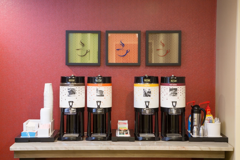 Hampton Inn Oxford West - photo 68