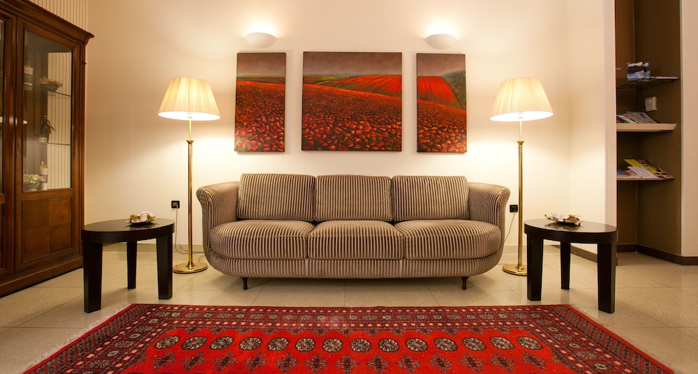 Hotel Globo — 4-Star Luxury Hotel in Split, Croatia