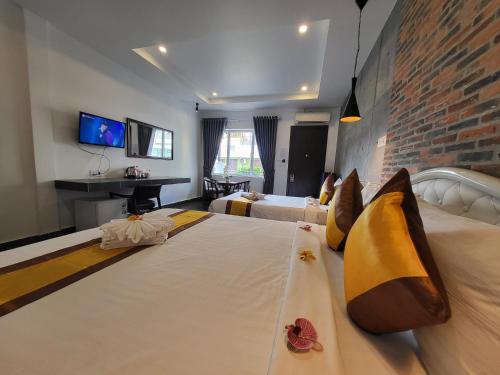 Sun Chakra Boutique Hotel 50m to Museum & Royal Palace & Walking street in Phnom Penh, Cambodia