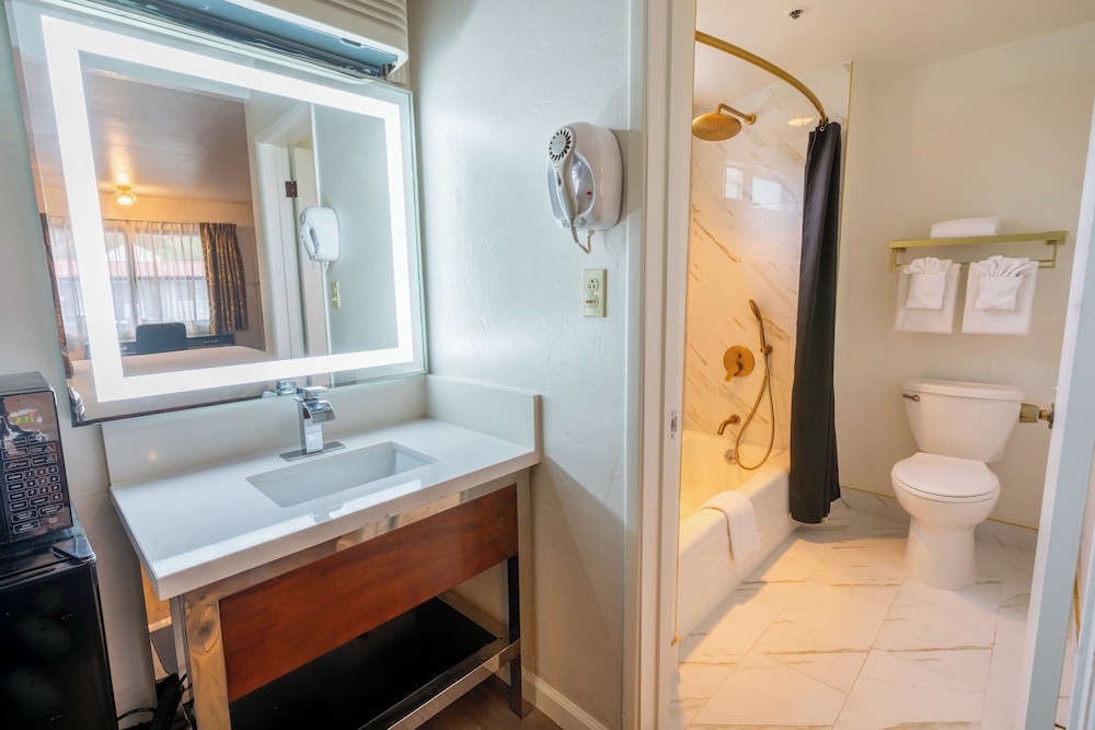 Sands Inn & Suites - photo 39