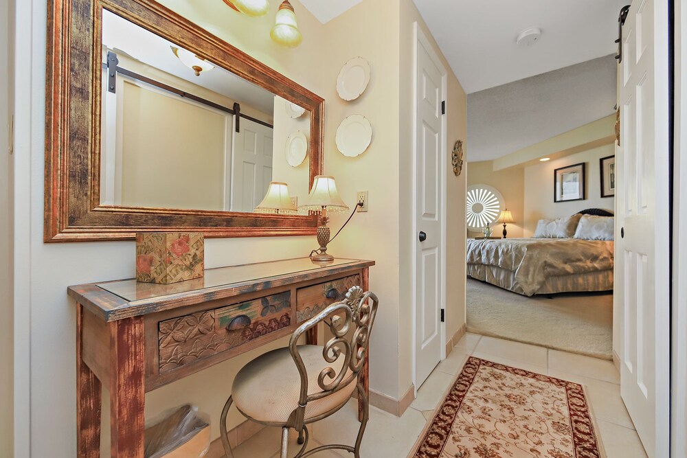 Surfside Resort 206 by RedAwning - photo 10