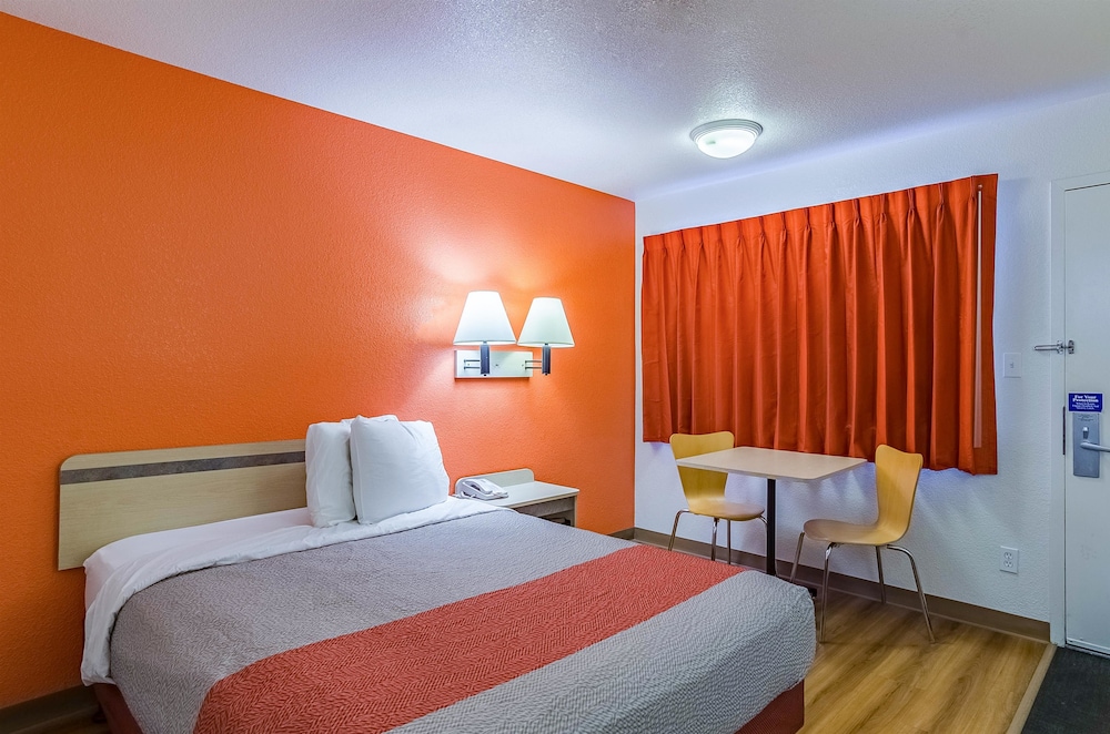 Park Inn by Radisson Cheyenne - photo 18