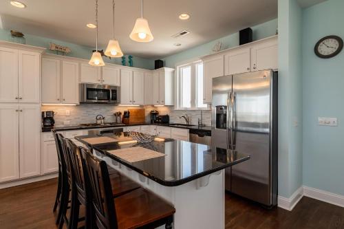 The Salty Dog by Oak Island Accommodations - photo 26