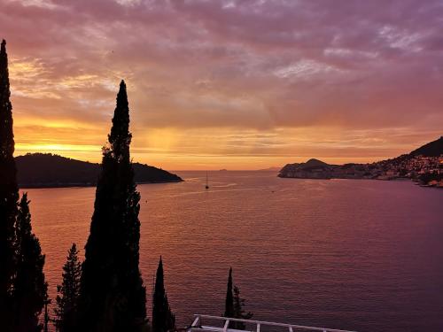 1 Bedroom Cozy Apartment In Dubrovnik