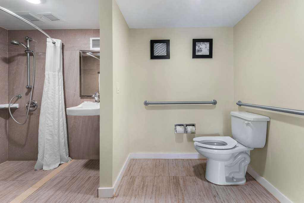 Quality Inn University North I 75 - photo 7