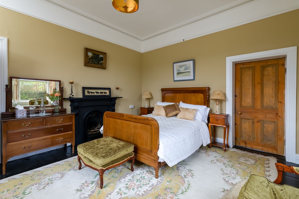 Ardmore Country House — 4-Star Luxury Hotel in Birr, Republic of Ireland
