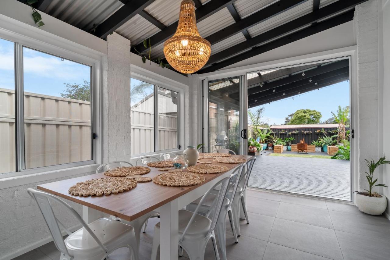 Driftwood Callala Plus Jervis Bay Getaway 10 Guests — hotel in Callala Bay