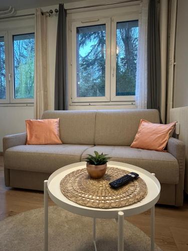 Ourasi Hippodrome de Vincennes Netflix — hotel in Saint-Maurice