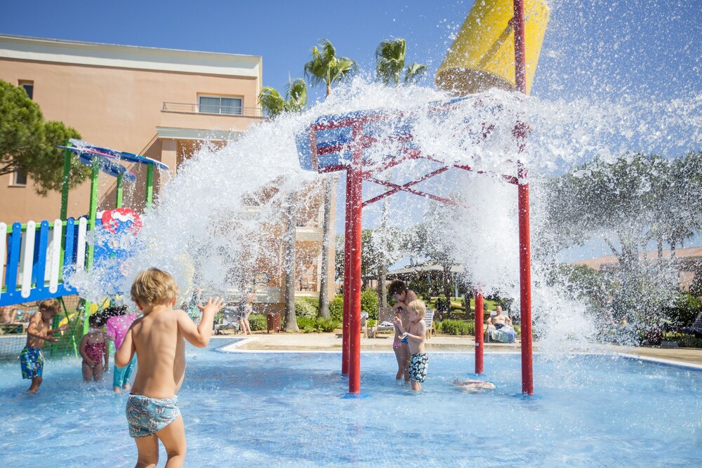 Hipotels Barrosa Garden — 4-Star Luxury Hotel in Chiclana De La Frontera, Spain