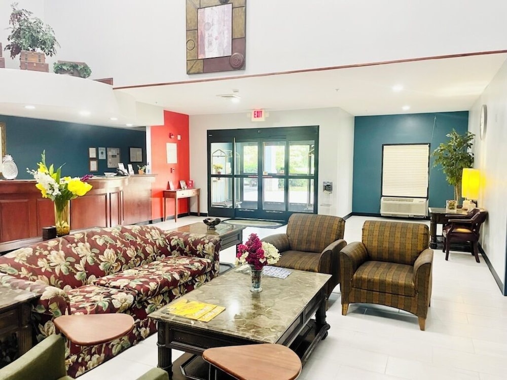 Grand Vista Hotel and Suites - photo 9