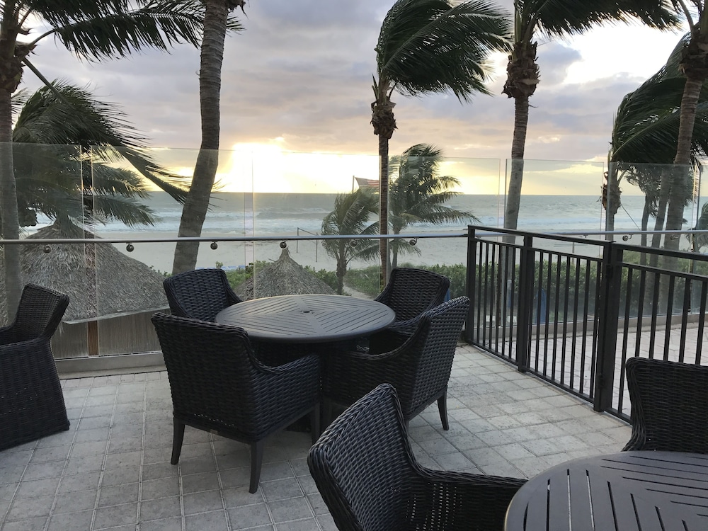 Palm Beach Singer Island Resort & Spa Luxury Suites - photo 357