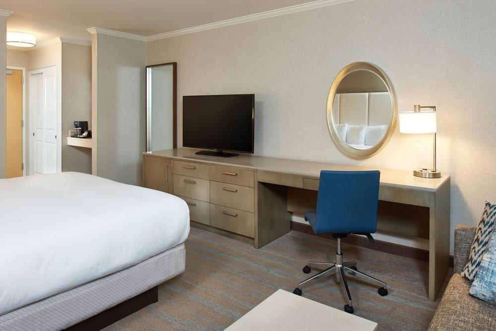 DoubleTree by Hilton Irvine Spectrum - photo 6