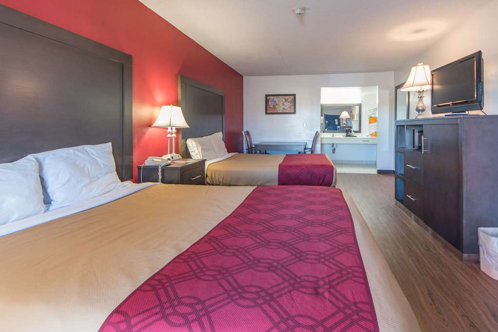Econo Lodge Ruther Glen - photo 21