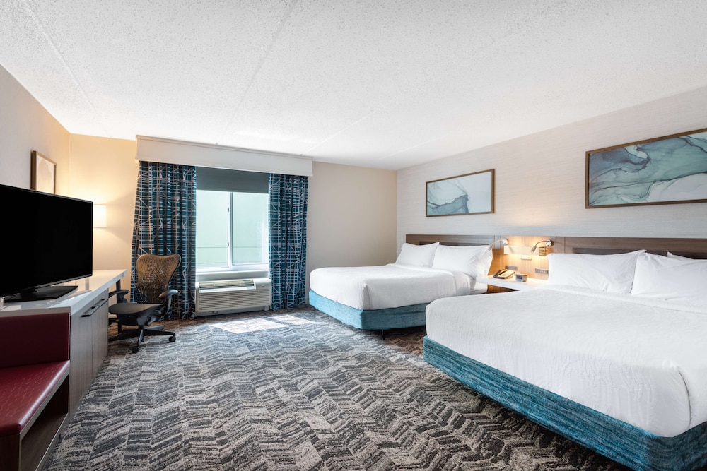 Hilton Garden Inn Islip MacArthur Airport - photo 11