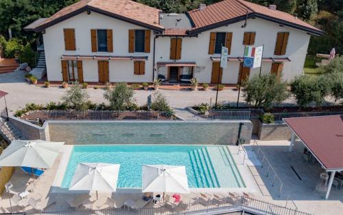 Agriturismo Casa Villi — 4-Star Luxury Hotel in Solferino, Italy
