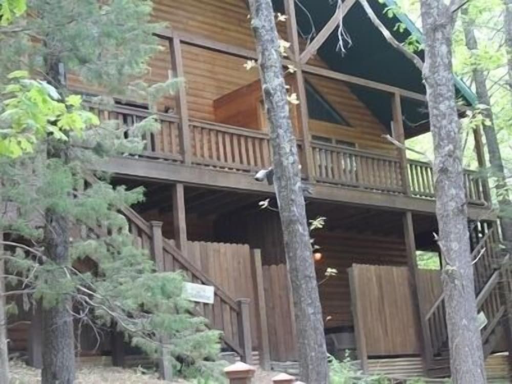 Bear Creek Lodge Cabin Resort - photo 126