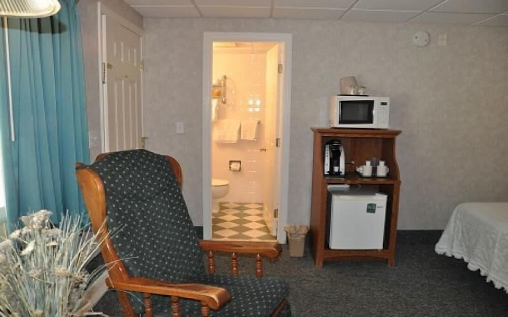 Towne Lyne Motel - photo 13