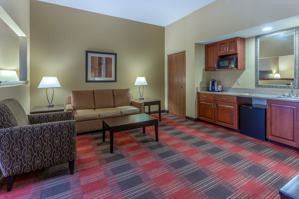 Holiday Inn Express Hotel & Suites Bowling Green by IHG - photo 17