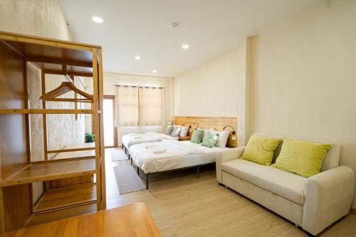 Yimwhan House 03 Chao Phrom Market Pier — 4-Star Luxury Hotel in Phra Nakhon Si Ayutthaya, Thailand