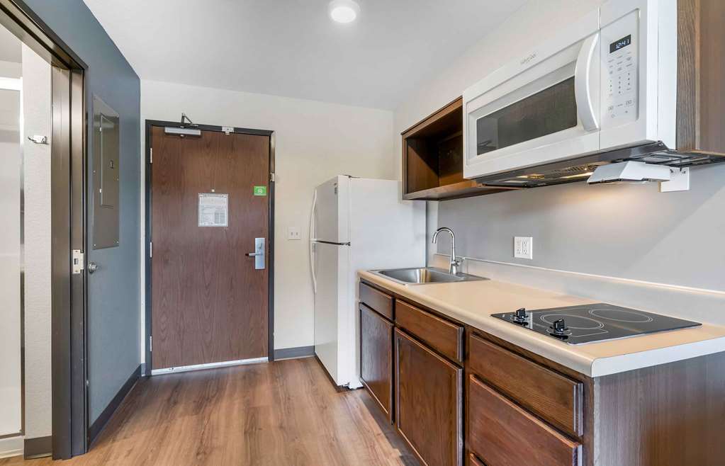 Extended Stay America Suites Portland East - photo 24