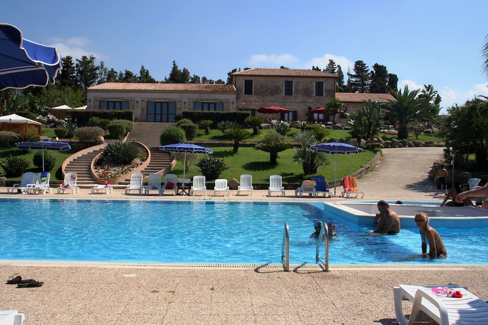 Villaggio Dolomiti sul Mare — 4-Star Luxury Hotel in Briatico, Italy