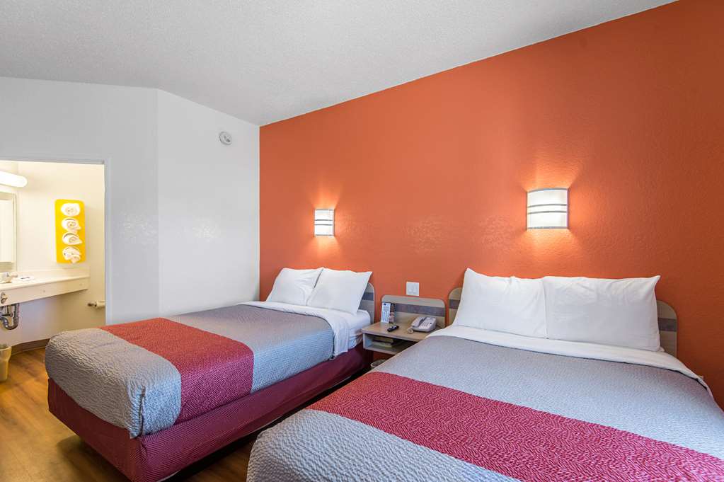 Motel 6 Junction City KS - photo 8
