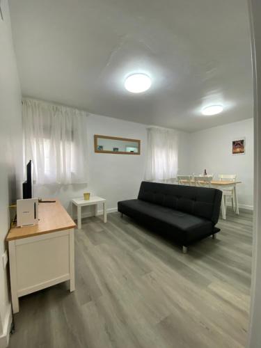 Piso Junto Al Hospital Macarena — Sevilla