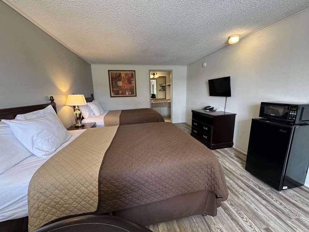 Knights Inn Bridgeport Frankenmuth - photo 9