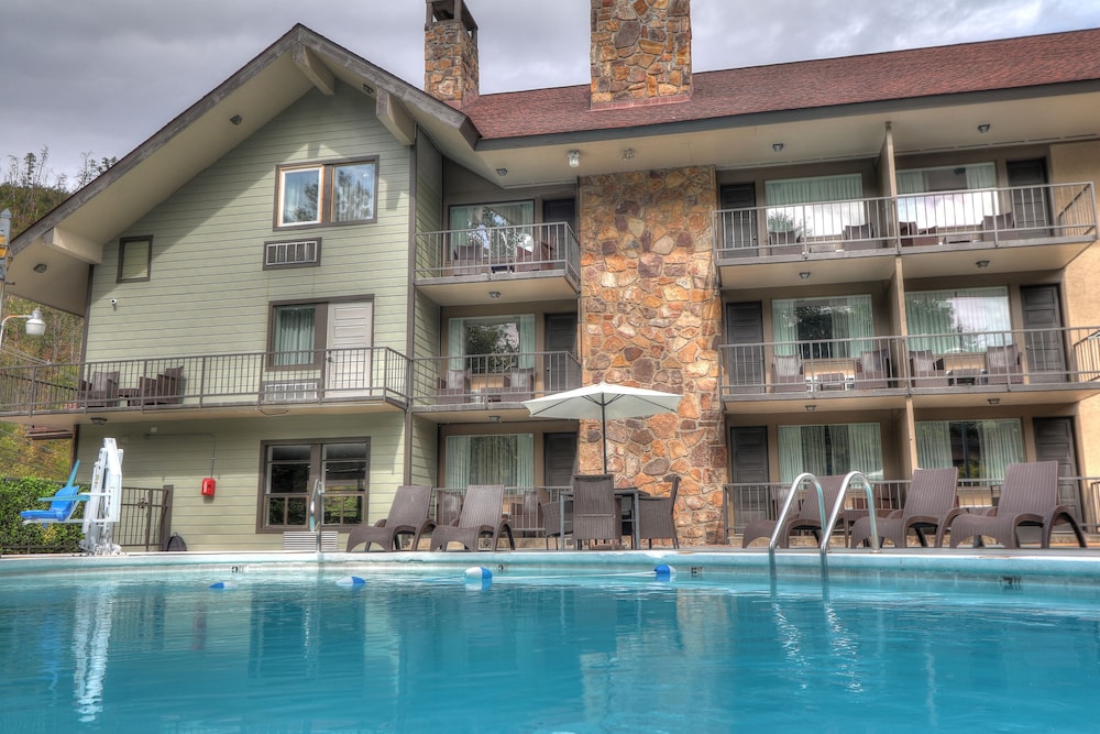 River Edge Inn - photo 58