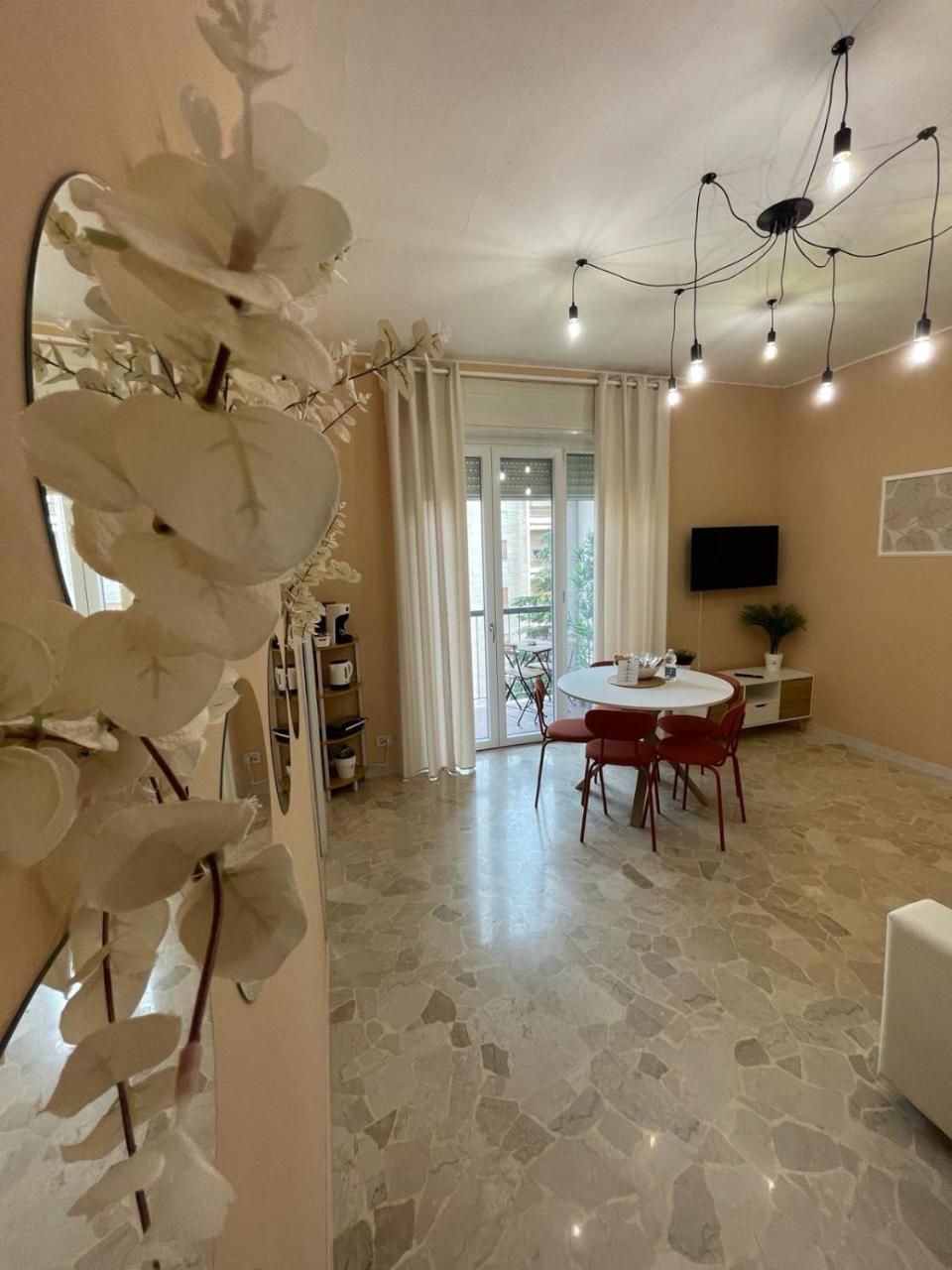Home in Town Citta' Studi Apartment Metro M2 Piola a 2 Minuti — 4-Star Luxury Hotel in Milan, Italy